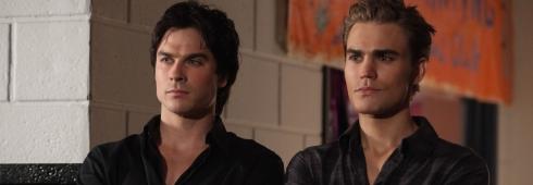 Gossip Girl,' 'Vampire Diaries' Go to Netflix Under Four-Year Streaming  Licensing Deal with CW